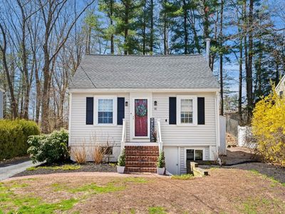 Property at 14 Lake Dr, South Hamilton, MA