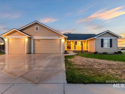 1225 SW Rolling Hills Ave