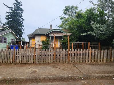 Property at 6530 SE 83rd Ave, Portland, OR