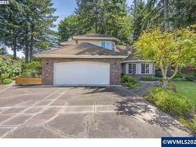 1116 SW Russ Ln