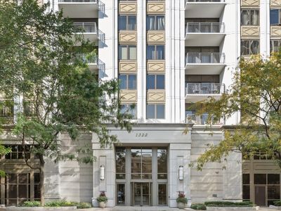 1322 S Prairie Ave Unit 1706