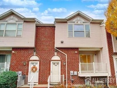 Property at 500 Great Beds Ct, Perth Amboy, NJ