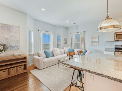 134-136 W 9th St #7