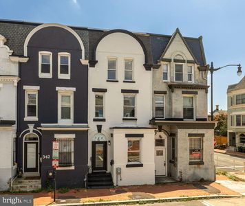 344 Elm St NW