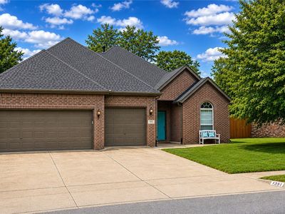 1351 Lexington Cir