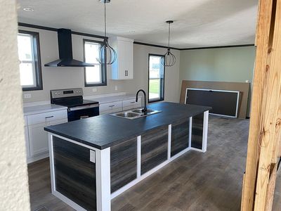 6000 S Rolling Hills Rd