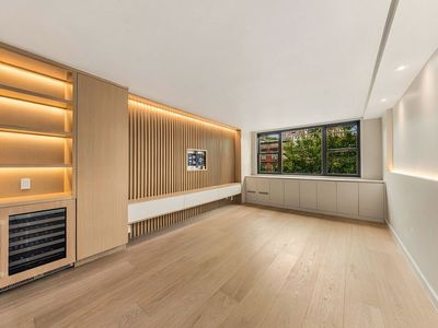 61 Jane St APT 4E