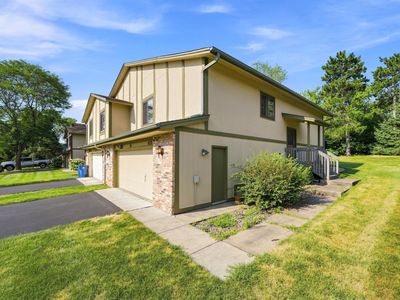 4233 Thornhill Ln