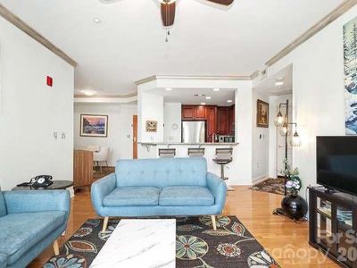 401 N Church St APT 607
