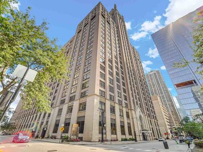 680 N Lake Shore Dr APT 519