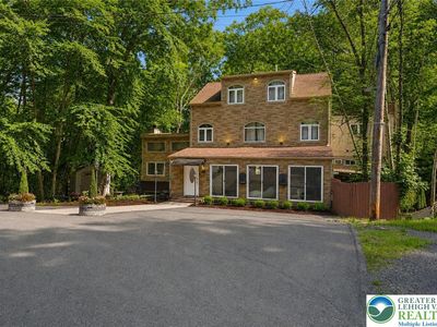 3130 Delaware Cir