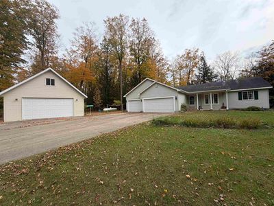Property at W12531 Mill Creek Ct, Gresham, WI
