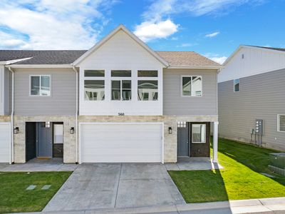 568 Blue Lake St #28