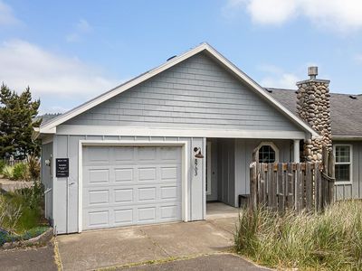5703 Four Sisters Ln