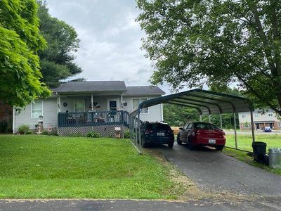 46 Upper Manor St