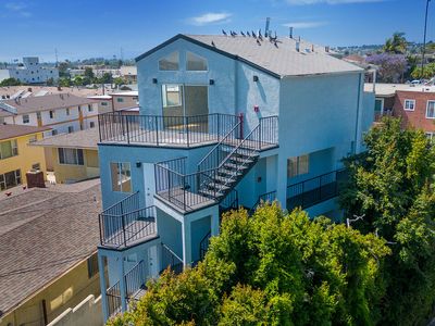 231 E Hyde Park Blvd