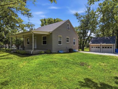 3823 NW Topeka Blvd