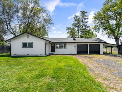 2594 Lotus Ln