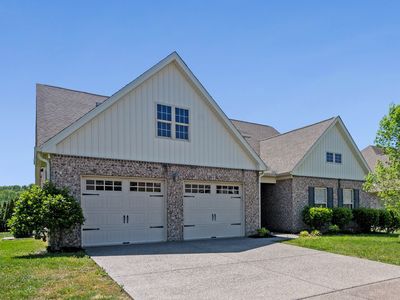 168 Meandering Dr
