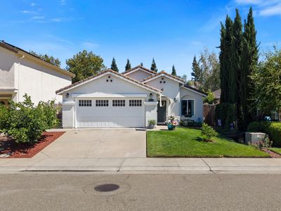 3418 Sweet Pea Way
