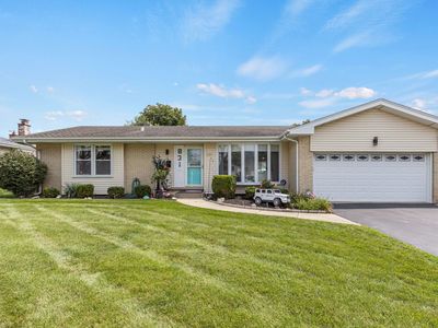 Property at 831 N Lombard Rd, Addison, IL