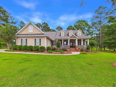 4041 Roundtop Cir