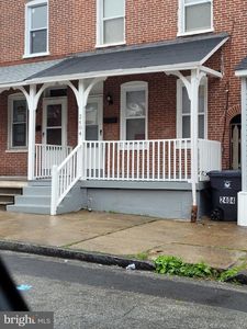 2404 Lamotte St