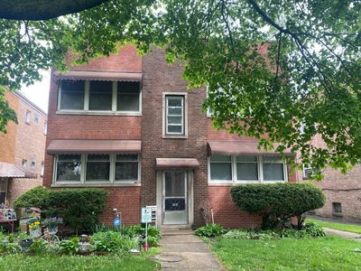 Property at 8227 Keating Ave #1B, Skokie, IL