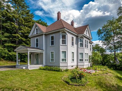 77 Bunker Hill Street