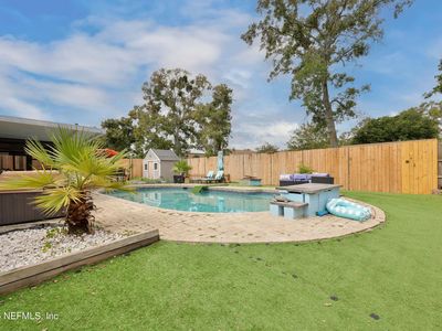 2084 BROAD OAK Drive