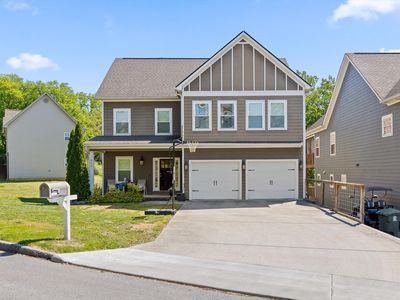 512 Rosewood St