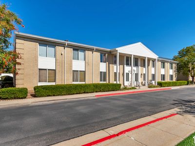 2273 E Tara Ln APT 8