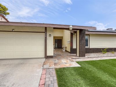 3956 Green Leaf Dr