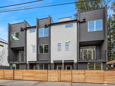 18015 2nd Avenue NE #B