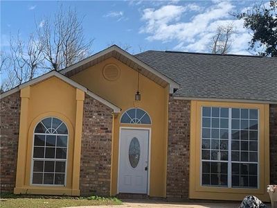 1900 English Colony Dr