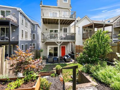 784 E 4th St Unit 1