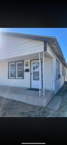 1104 S Western St