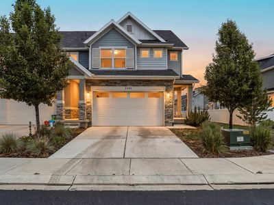 2454 W Wysteria Dr