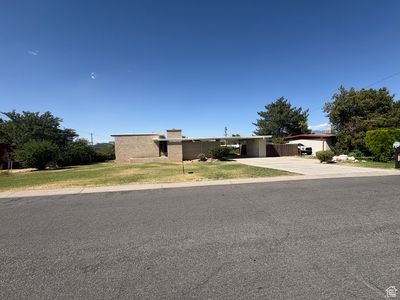 3162 W Millerama Ave