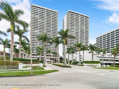 529 S Flagler Dr APT 17G