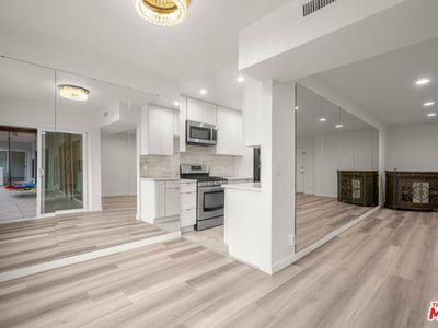 423 S Rexford Dr Unit 202