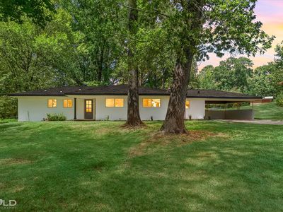 18 Lake Forest Hls
