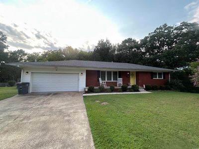 120 W Steward Dr