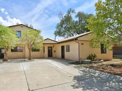 1828 Christine St NE