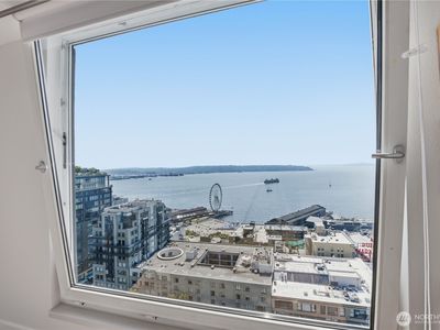 1415 2nd Avenue #1909