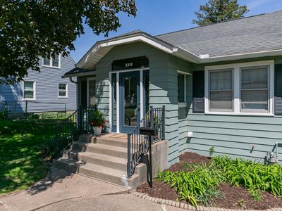 2218 W Lombard St