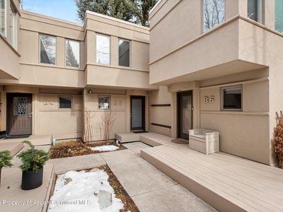 814 W Bleeker St APT B5