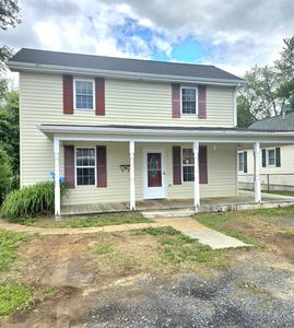Property at 365 S Magnolia Ave, Waynesboro, VA