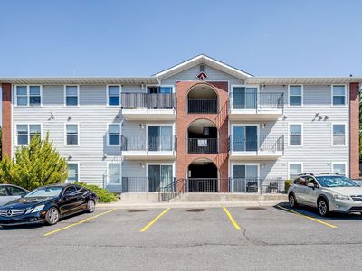 1645 NE Merman Dr APT A201