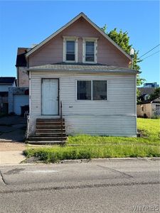207 E North St #S